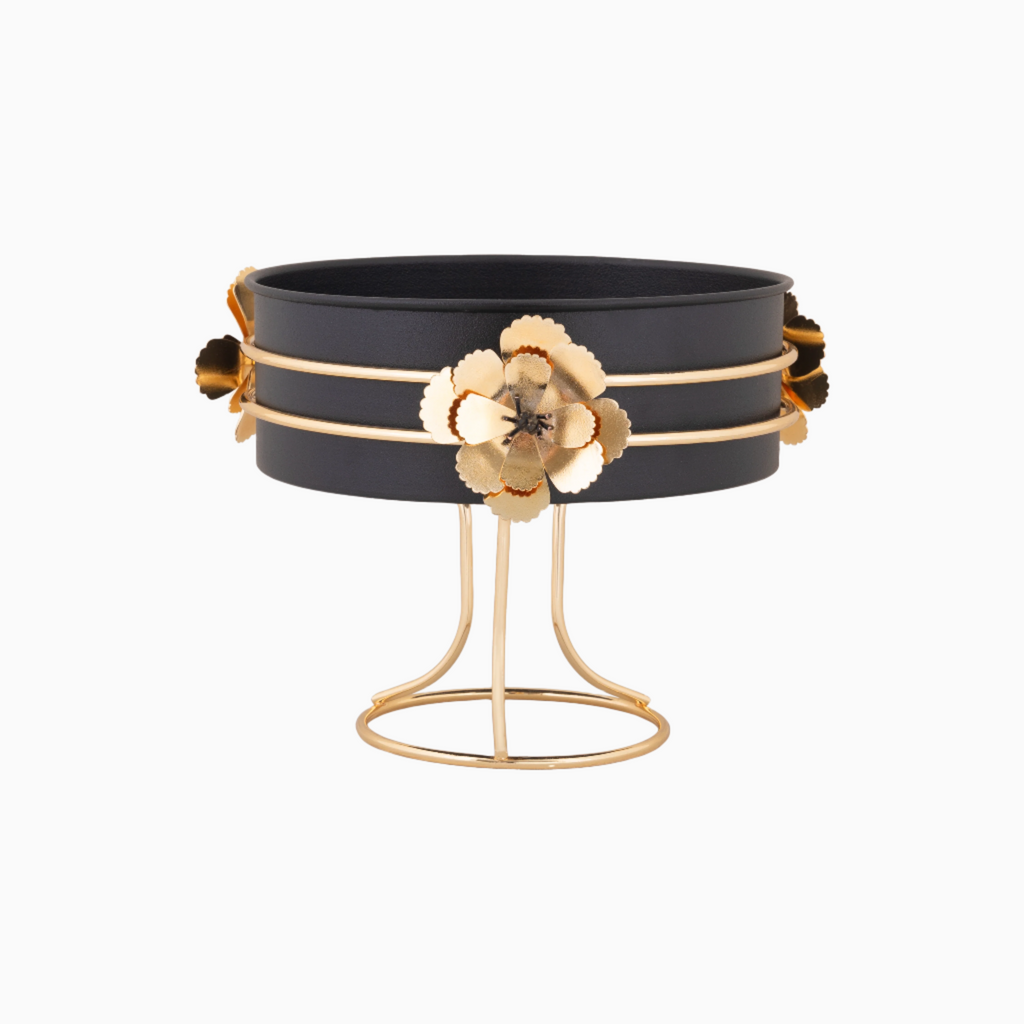 BLACK AND GOLD SERVING BOWL. NOBLE HOME GIFTS