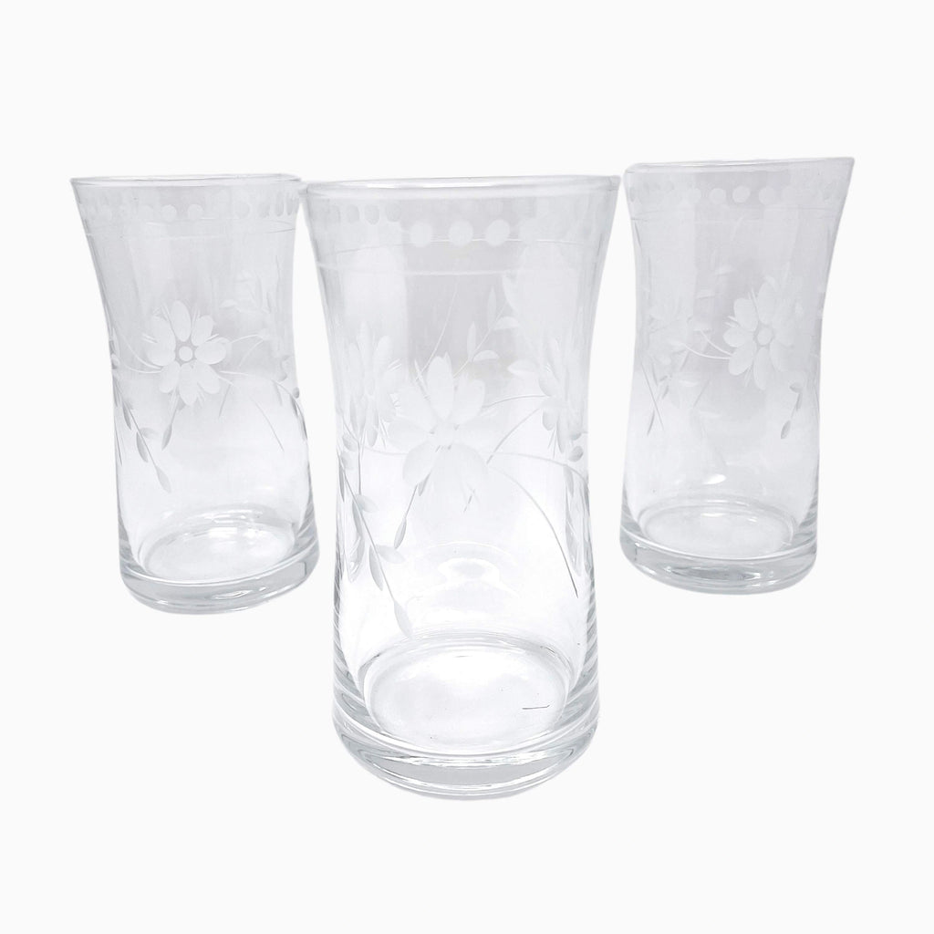 SIX-PIECE TALL WHITE FLORAL DECORATED DRINKING GLASS SET