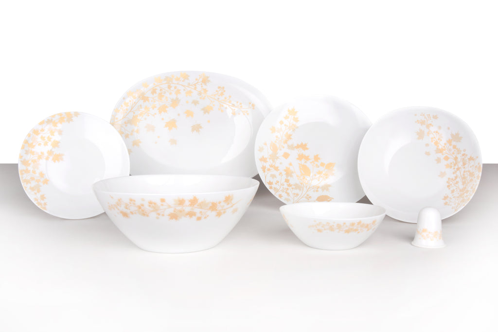 28-PIECE OPAL DINNERWARE SET, 911