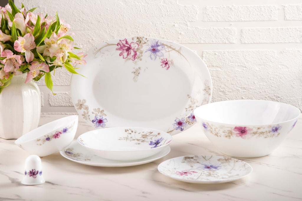 28-PIECE OPAL DINNERWARE SET,915