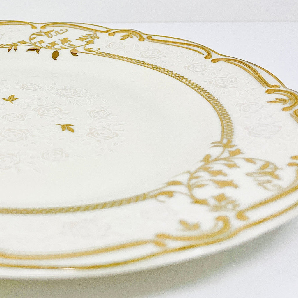 30-PIECE WHITE & GOLD PAOLA DINNERWARE SET FOR 6-PERSON