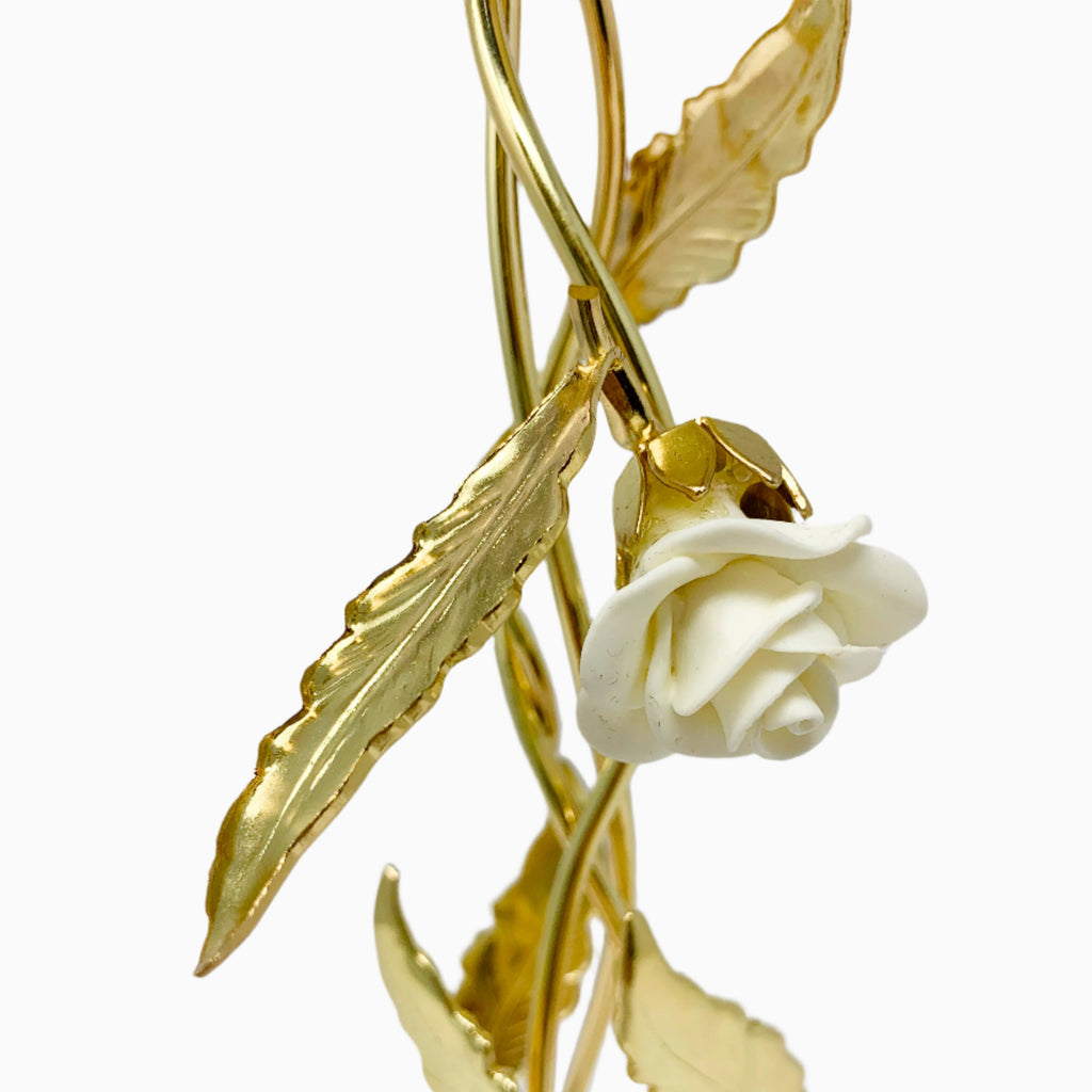 GOLD LONG STEM CANDLE HOLDER WITH FLOWERS
