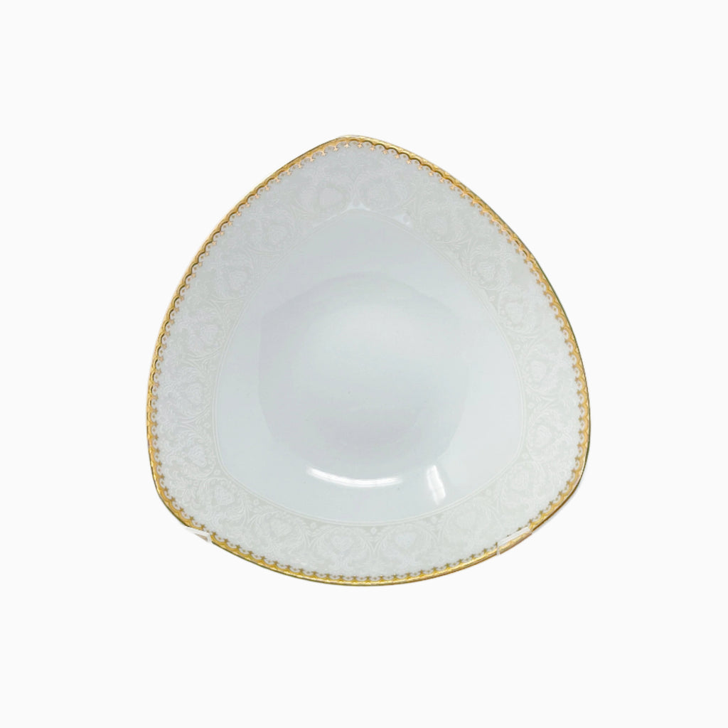 SIX-PERSON 30-PIECE WHITE AND GOLD DINNERWARE SET