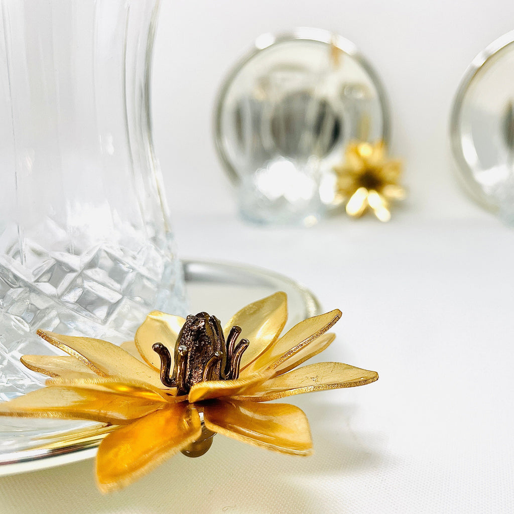 SIX-PERSON GLASS TEA CUP SET