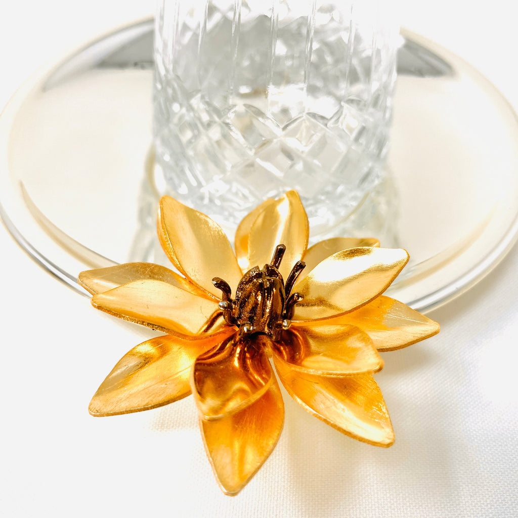 SIX-PERSON GLASS TEA CUP SET