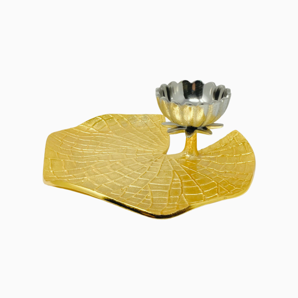 SMALL SWEET PLATE, GOLD & SILVER, AQUATIC LEAF COLLECTION